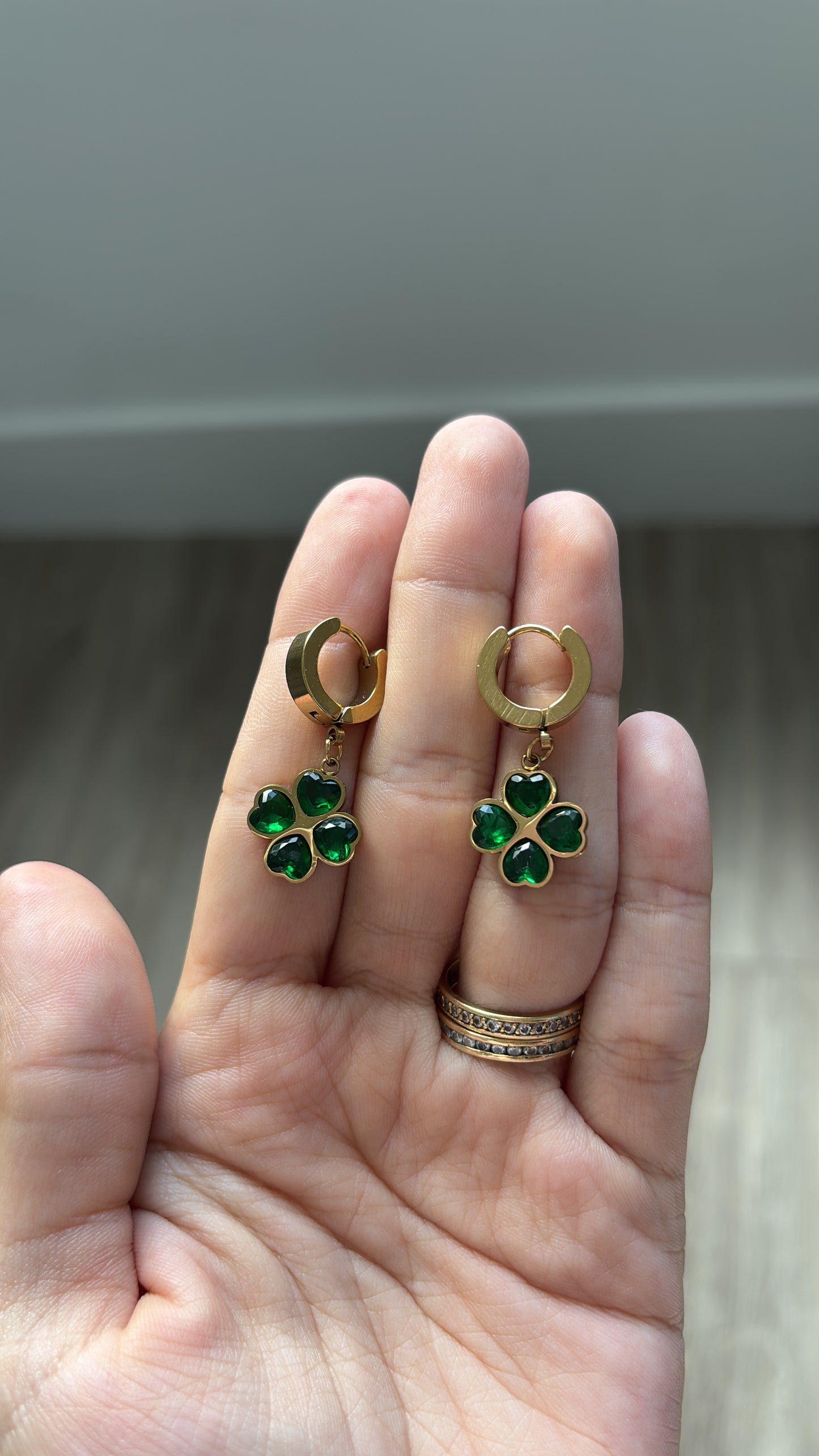 Aretes en metal